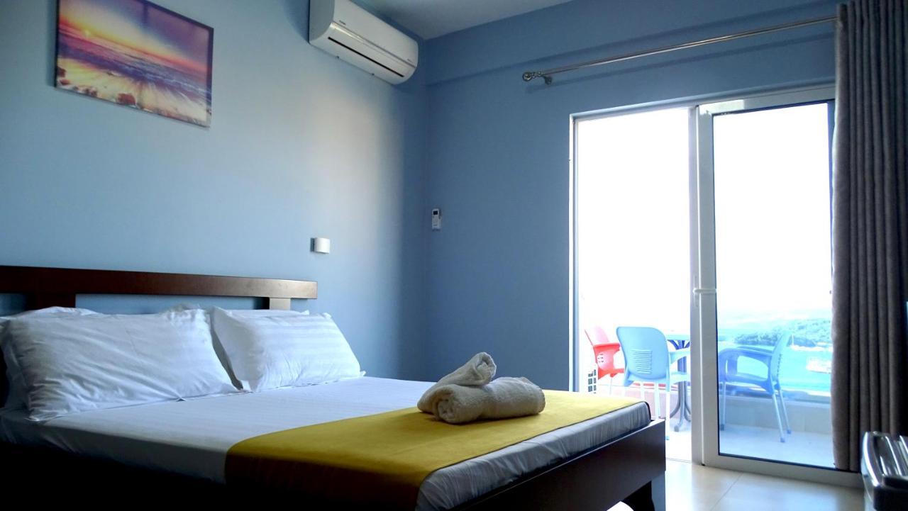 Hotel De Luna Ksamil Kültér fotó