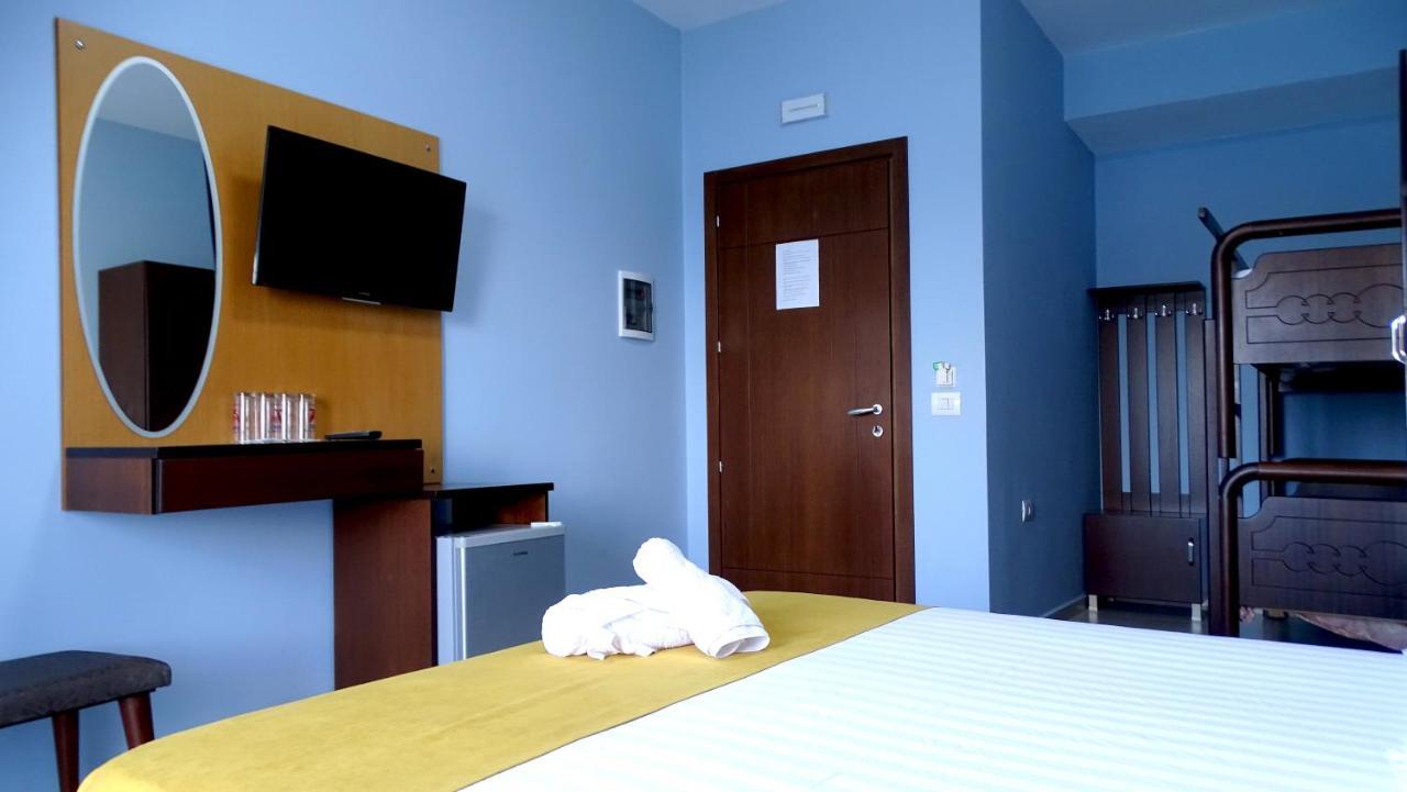 Hotel De Luna Ksamil Kültér fotó